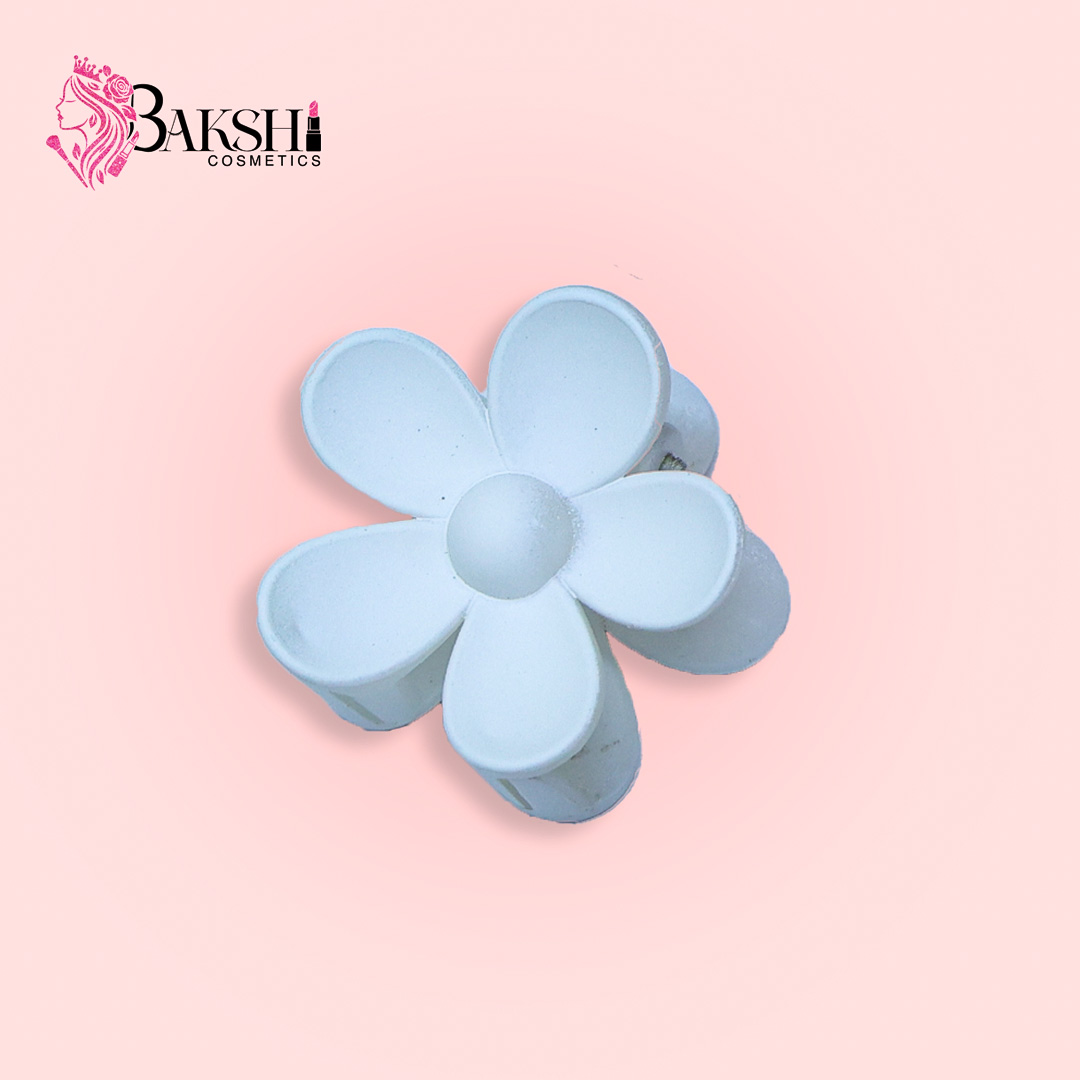 Minimalist 5-Petal Matte Flower Claw – Chalk White