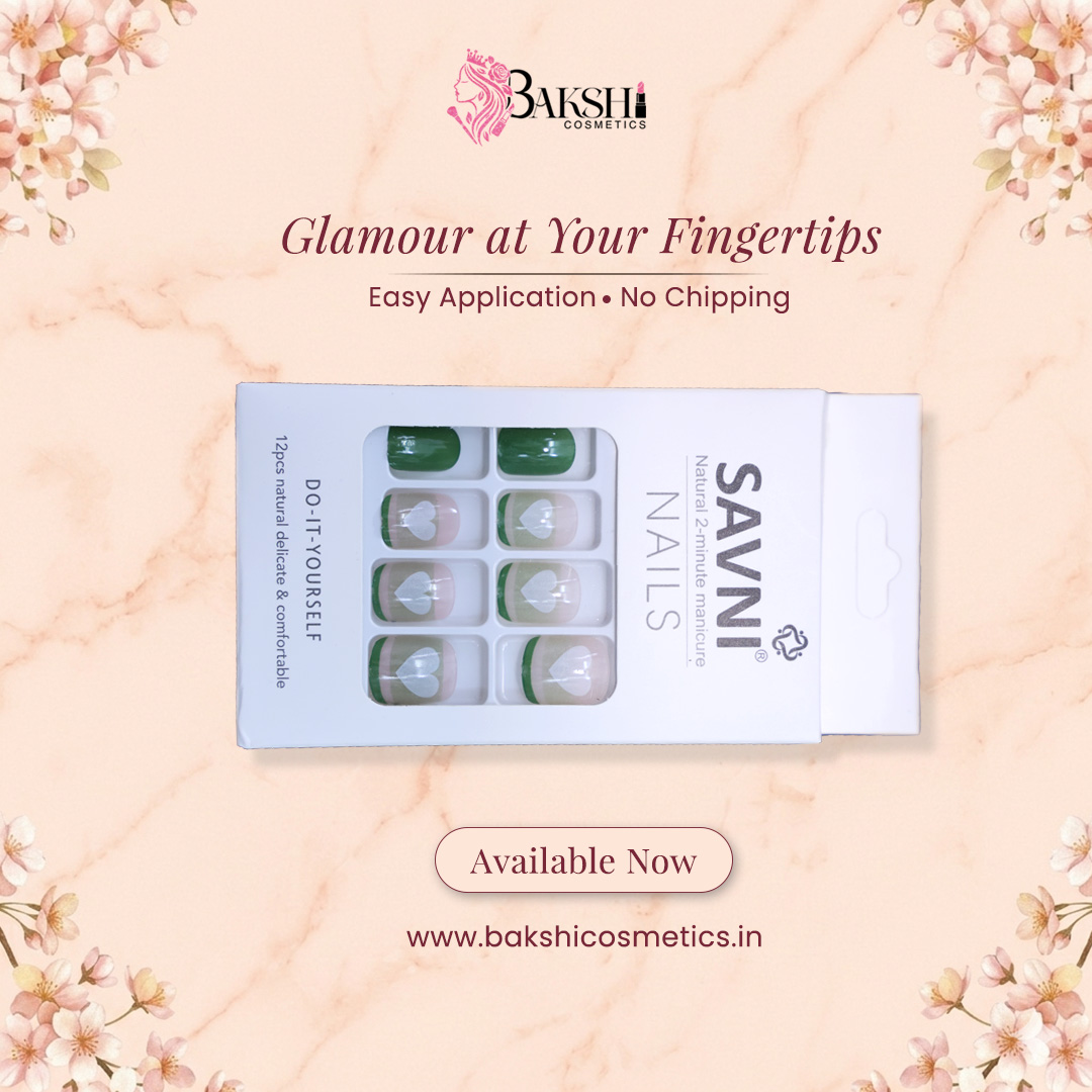 Shinny Green and White Heart Style Nails